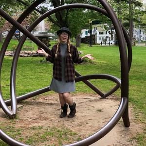 Meet your Posher, Michele